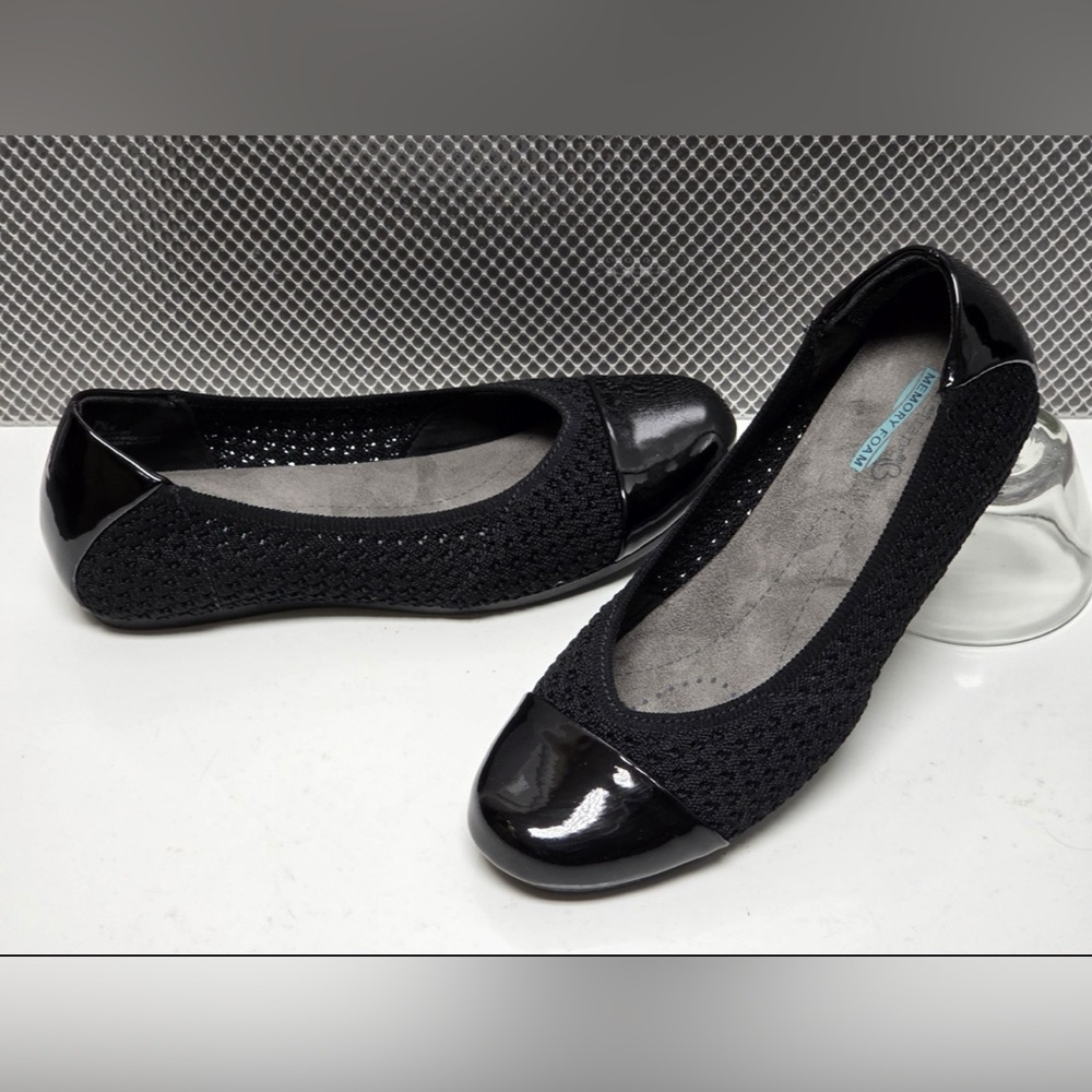 Black Flats, size 7.5